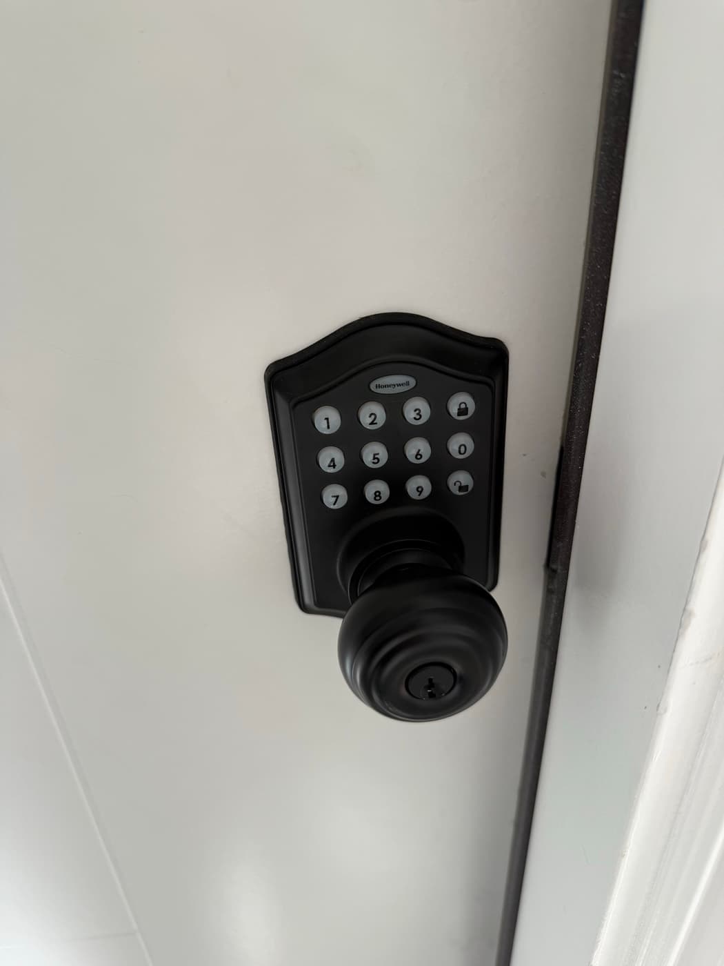 Keypad smart lock installed on a door